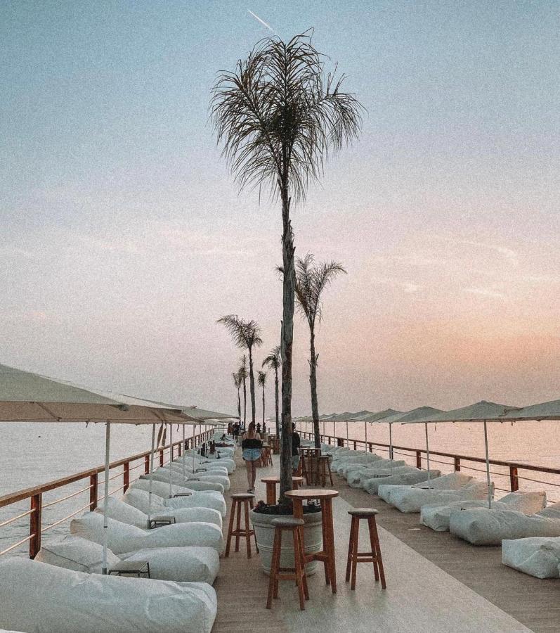 Klajdi Resort & Spa โกเลม ภายนอก รูปภาพ Sunset at the beach