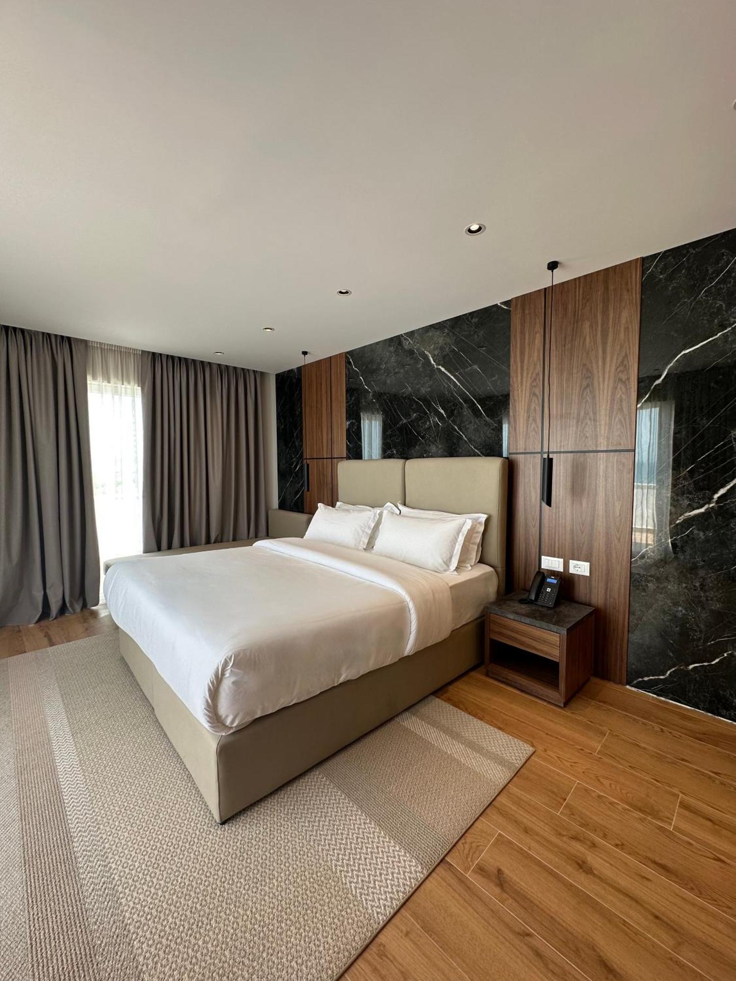 Klajdi Resort & Spa โกเลม ภายนอก รูปภาพ A bedroom at the hotel